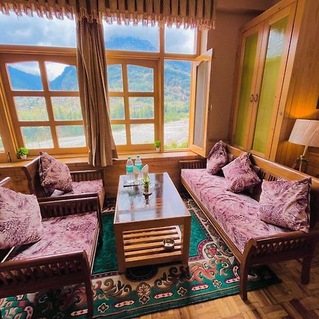 Snow Clad Riverview Hotel & Resort, Manali Екстериор снимка