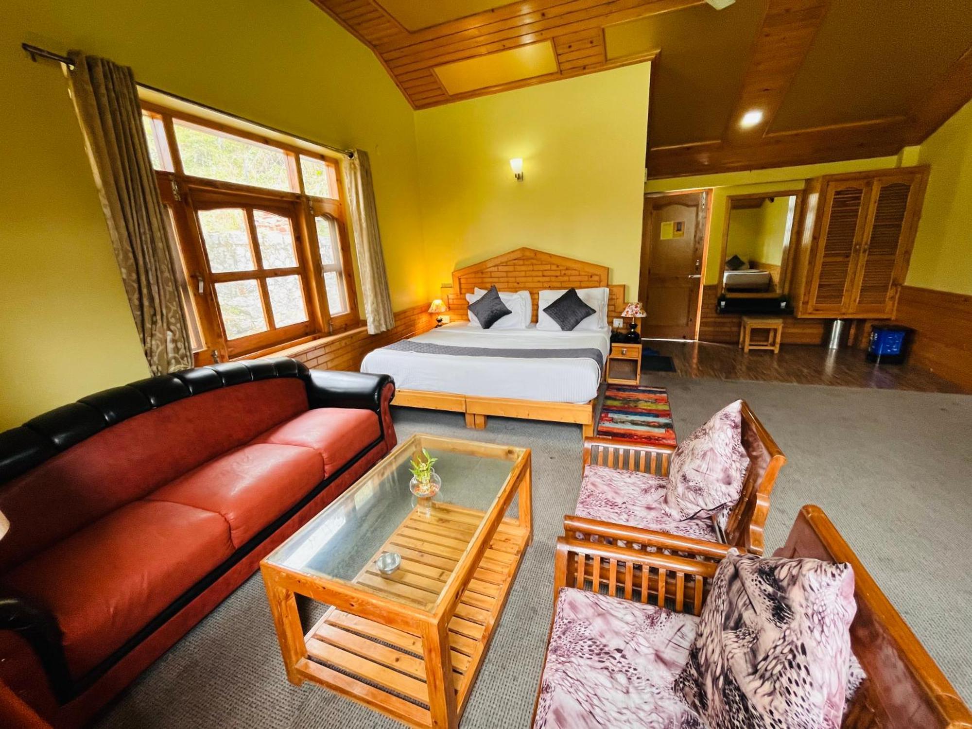 Snow Clad Riverview Hotel & Resort, Manali Екстериор снимка