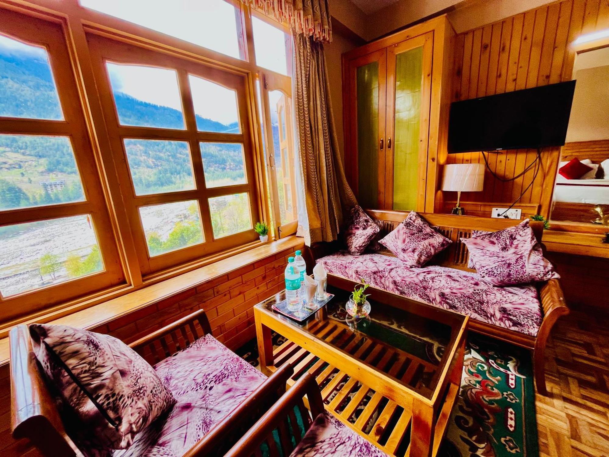 Snow Clad Riverview Hotel & Resort, Manali Екстериор снимка