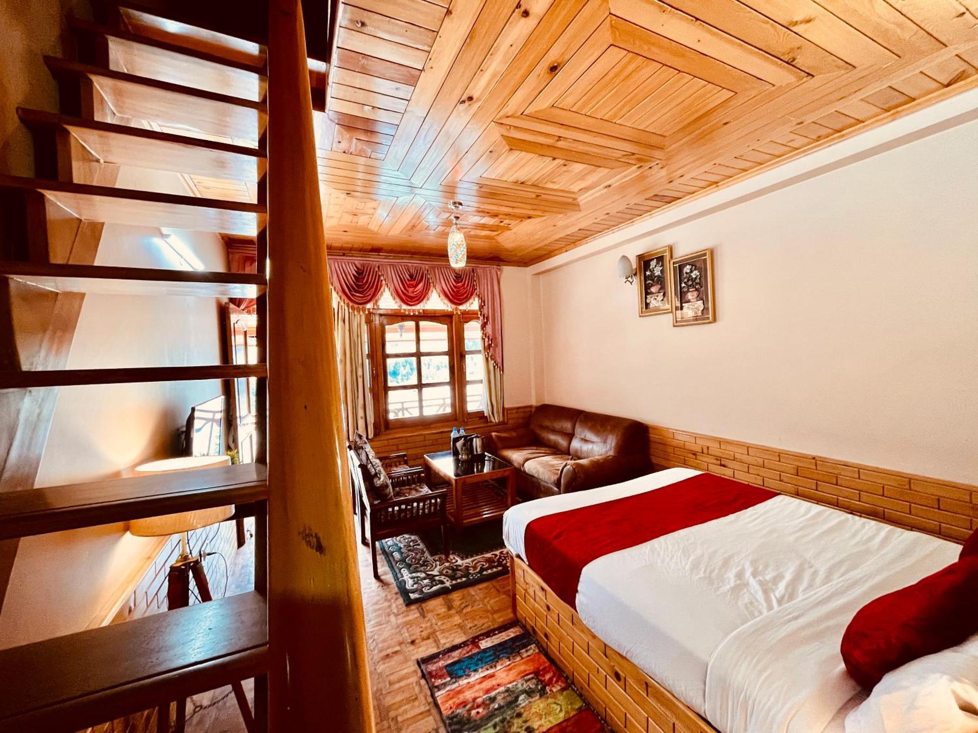 Snow Clad Riverview Hotel & Resort, Manali Екстериор снимка