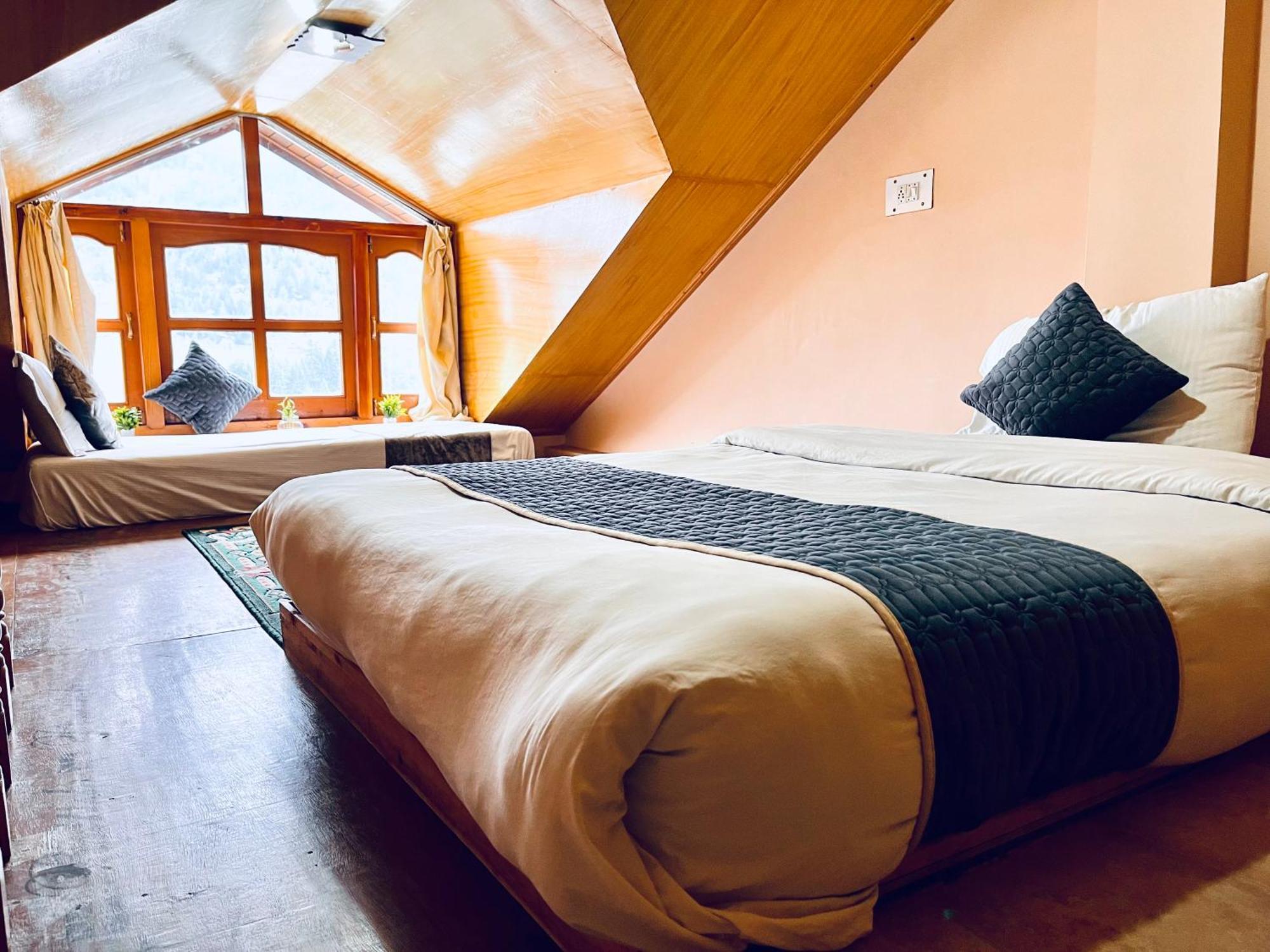 Snow Clad Riverview Hotel & Resort, Manali Екстериор снимка
