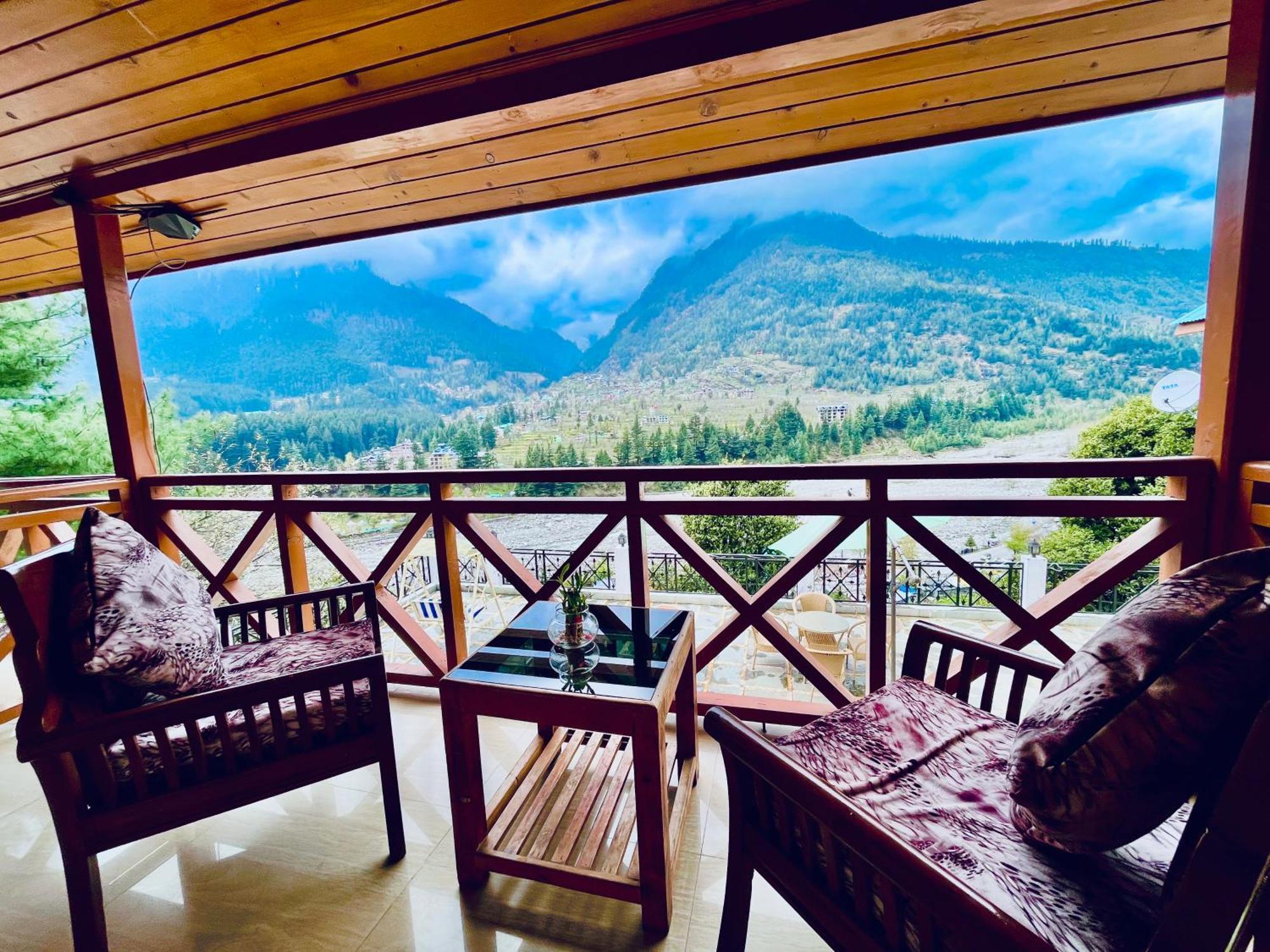 Snow Clad Riverview Hotel & Resort, Manali Екстериор снимка