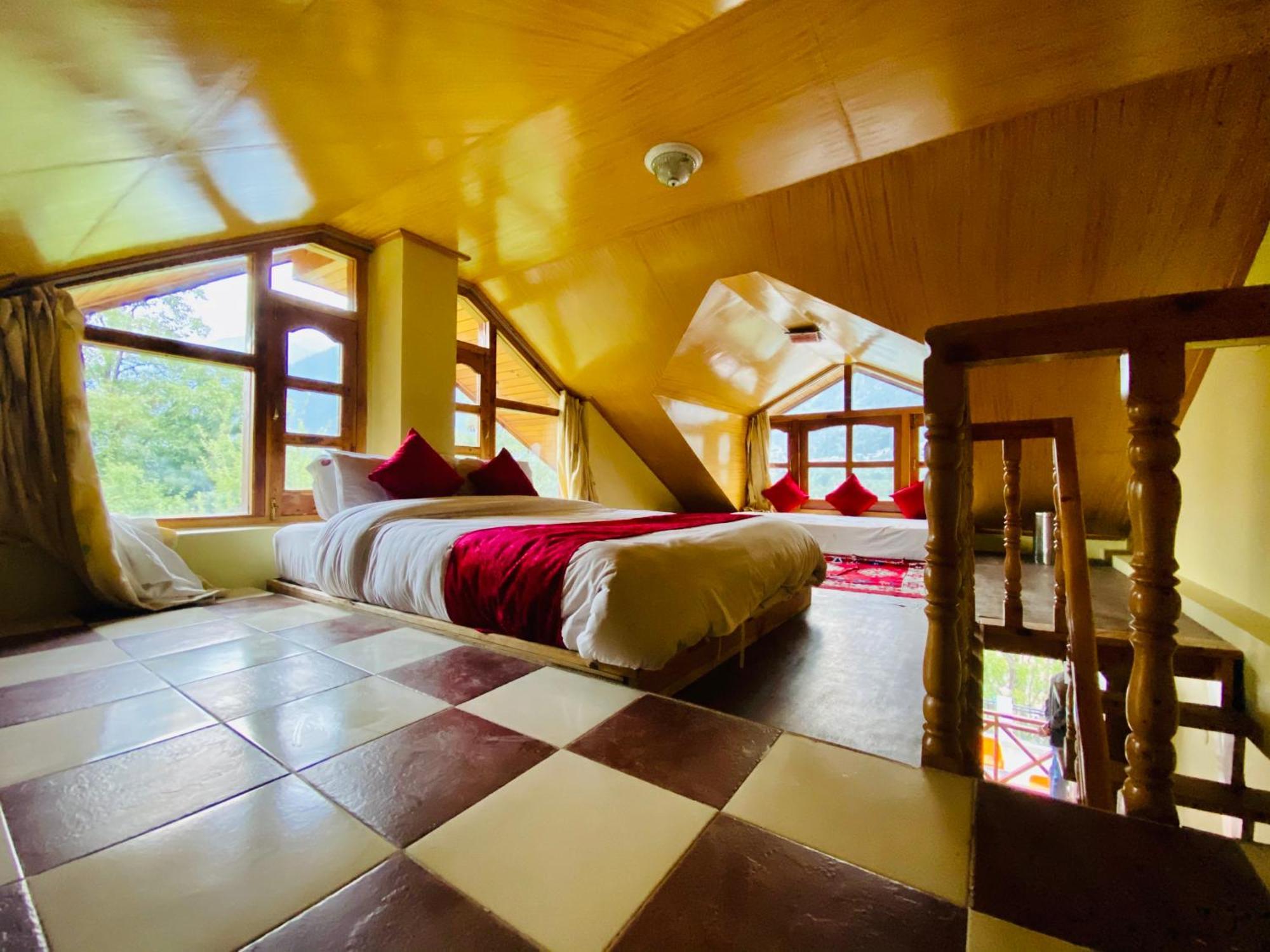 Snow Clad Riverview Hotel & Resort, Manali Екстериор снимка